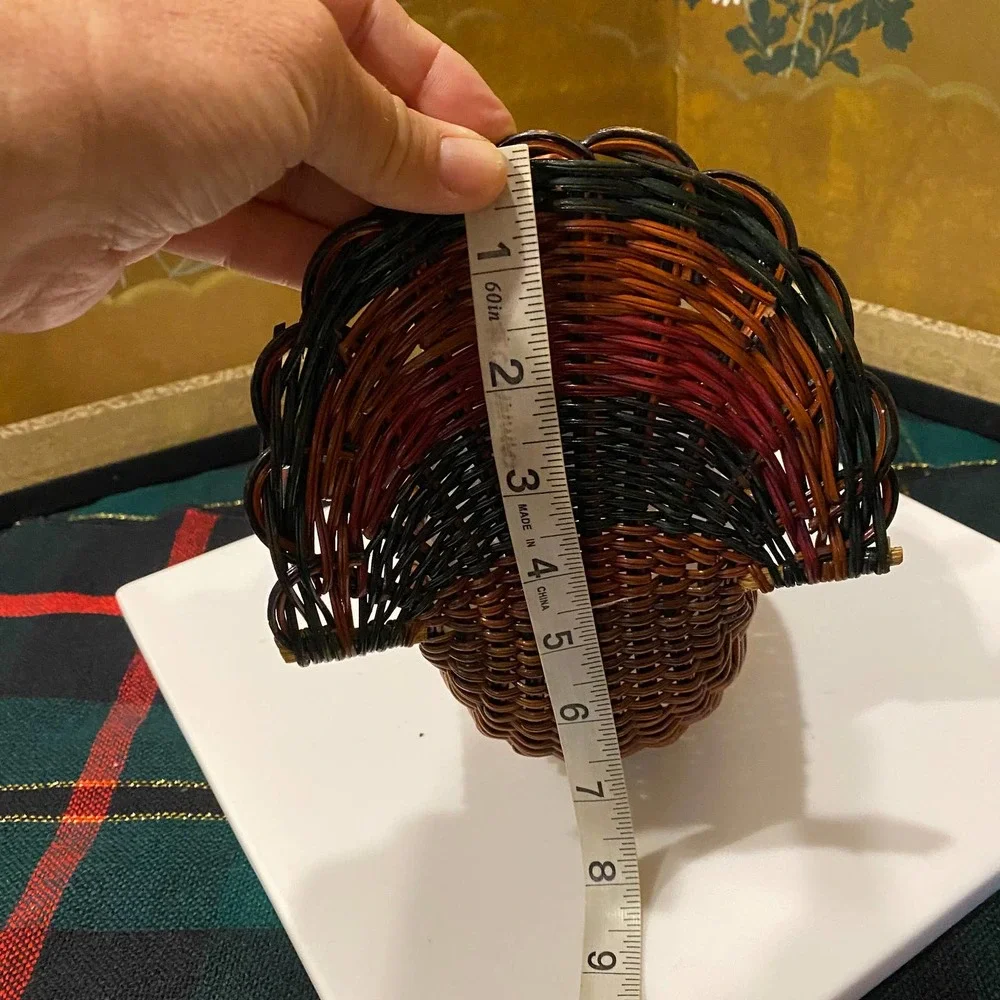 Glossy‎ Wicker Turkey Centerpiece Basket with Waterproof Lining